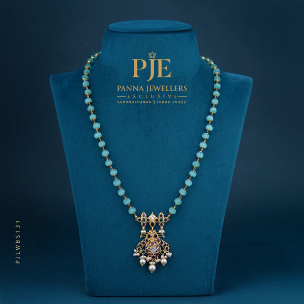Pearls Short Necklace