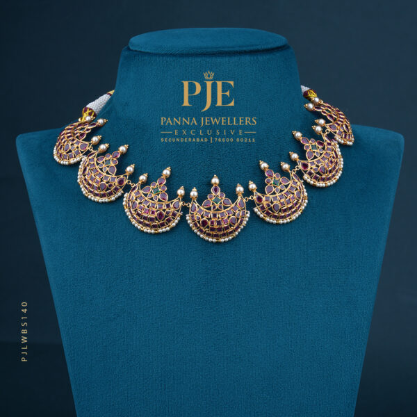 Pearls Short Necklace