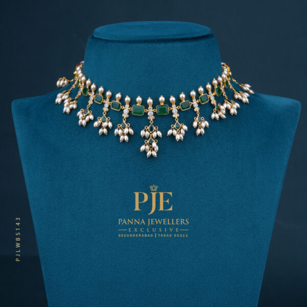 Pearls Short Necklace