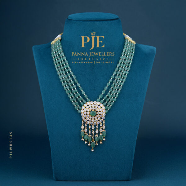 Pearls Short Necklace