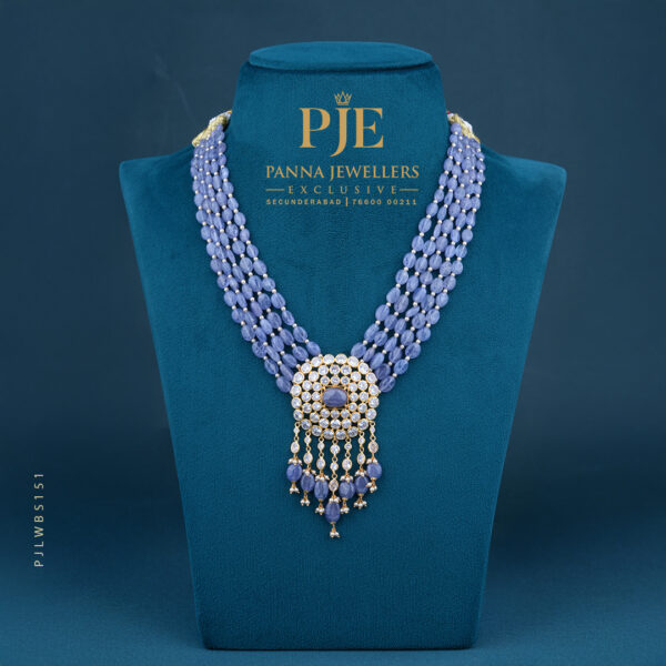Pearls Short Necklace