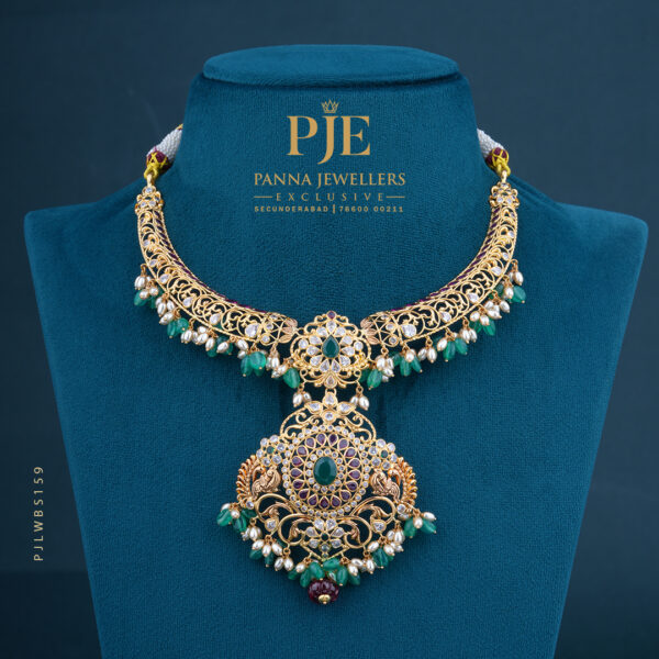 Pearls Short Necklace
