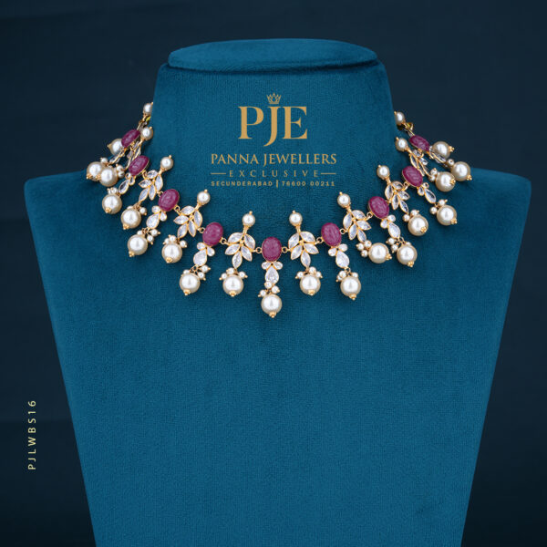 Pearls Short Necklace