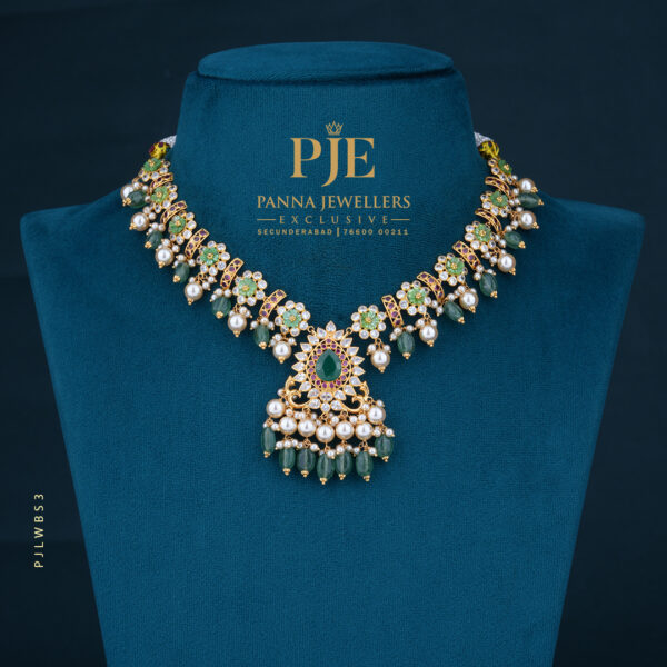 Pearls Short Necklace