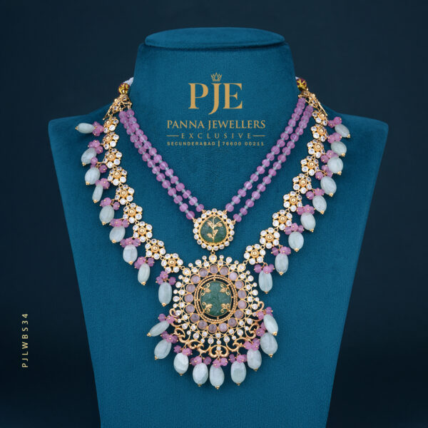 Pearls Short Necklace