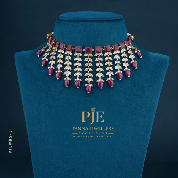 Pearls Short Necklace