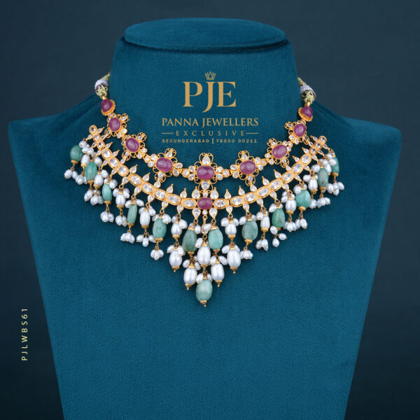 Pearls Short Necklace