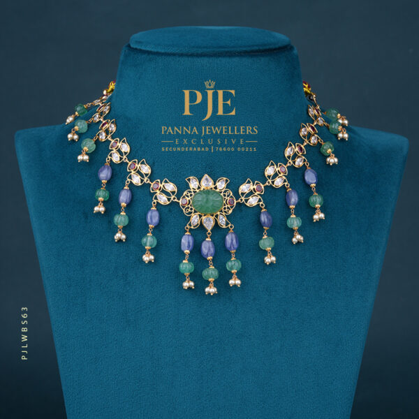 Pearls Short Necklace