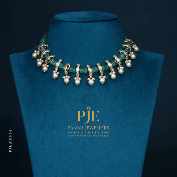 Pearls Short Necklace