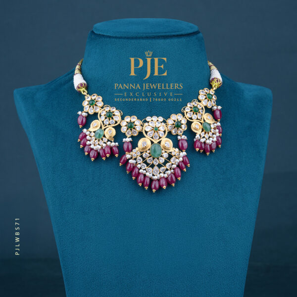 Pearls Short Necklace