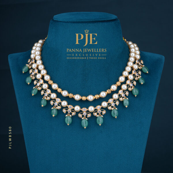 Pearls Short Necklace