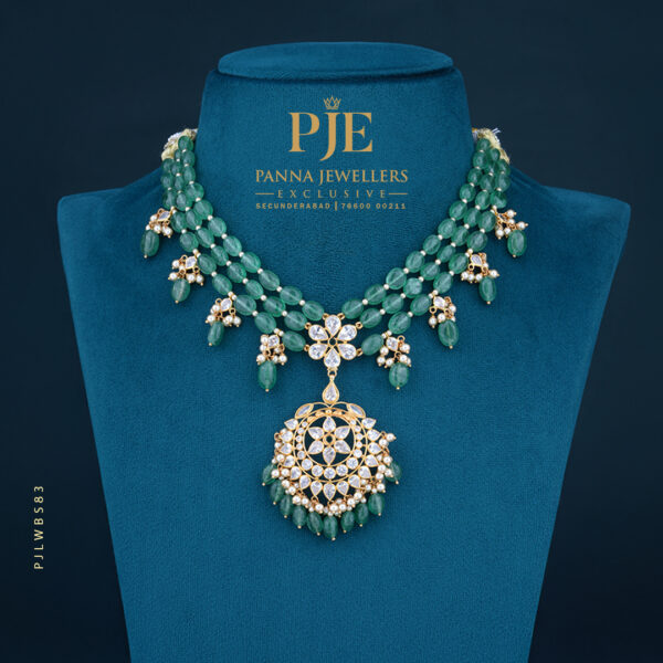 Pearls Short Necklace