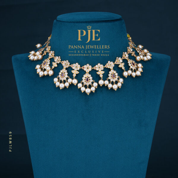 Pearls Short Necklace