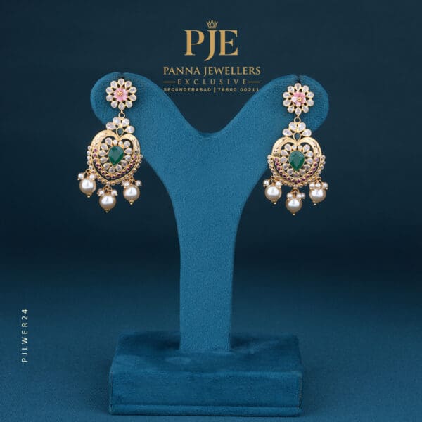 Gold Earrings | 7.32 Gram
