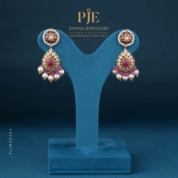 Gold Earrings | 7.98 Gram