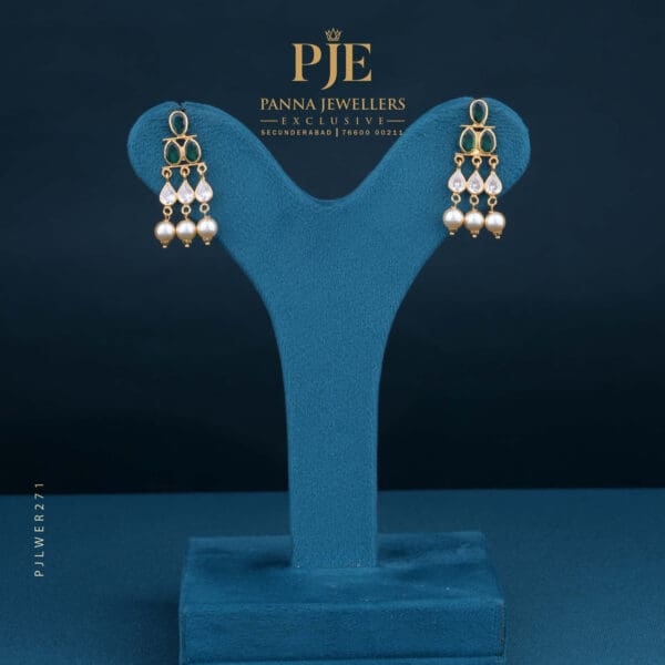 Gold Earrings | 2.52 Gram