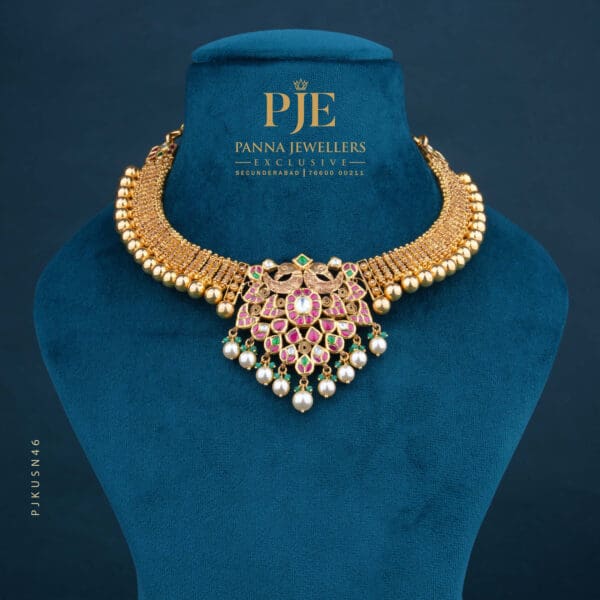 Kundan Short Necklace | 41.11 Gram