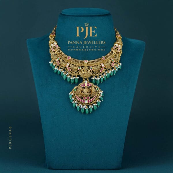 Kundan Short Necklace | 53.36 Gram