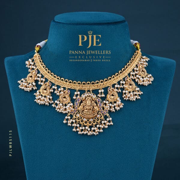 Pearls Short Necklace | 30.94 Grams