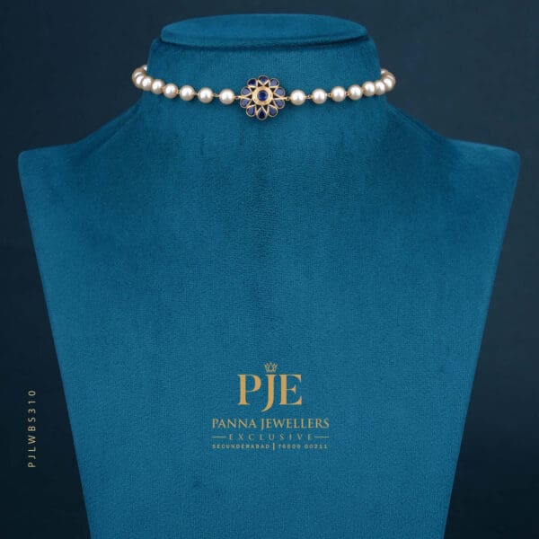 PEARLS SHORT NECKLACE | 1.76 grams