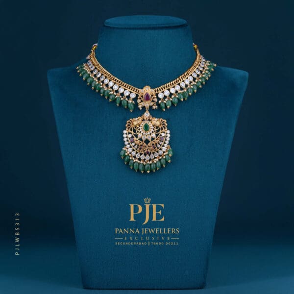 PEARLS SHORT NECKLACE | 22.65 grams
