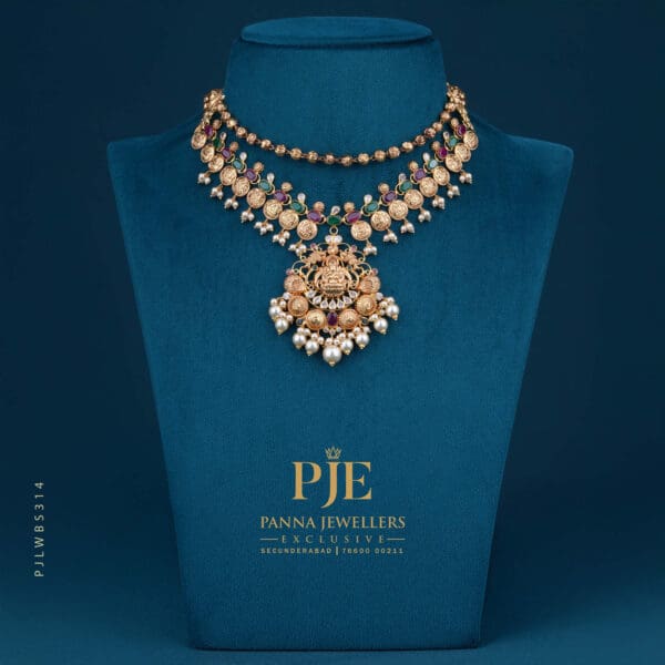 PEARLS SHORT NECKLACE | 24.69 grams