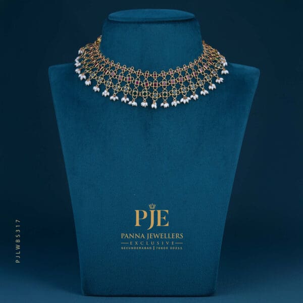 PEARLS SHORT NECKLACE | 15.7 grams