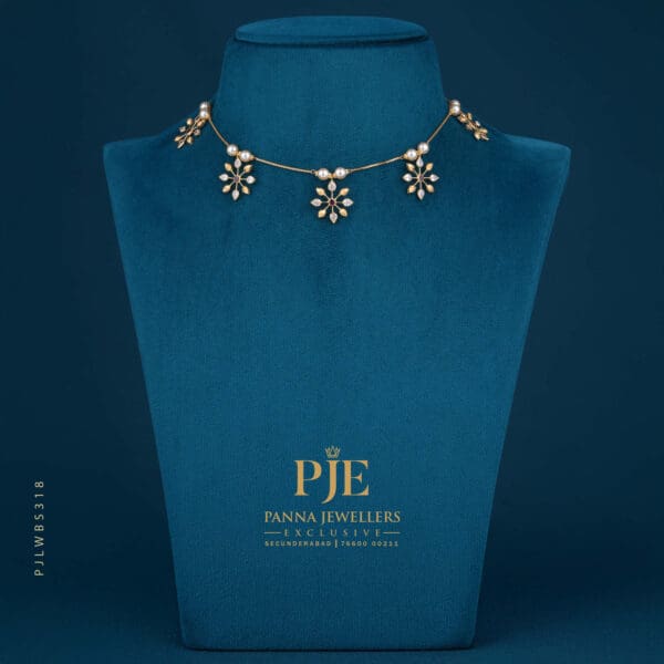 PEARLS SHORT NECKLACE | 4.84 grams