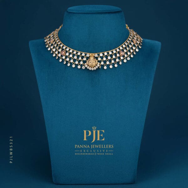 PEARLS SHORT NECKLACE | 15.83 grams