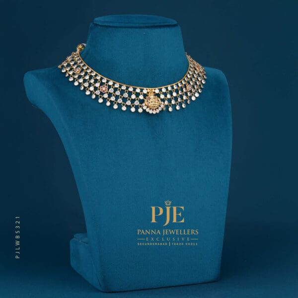PEARLS SHORT NECKLACE | 15.83 grams