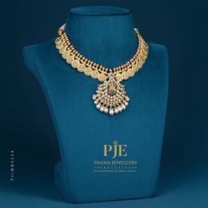 PEARLS SHORT NECKLACE | 27.31 grams