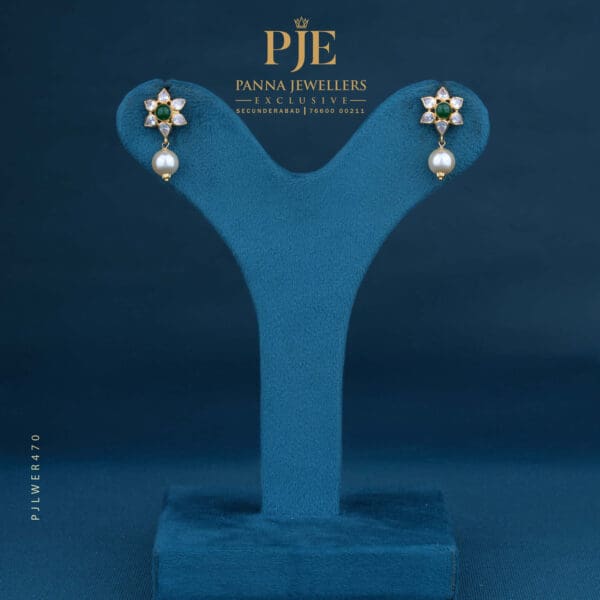 GOLD EARRINGS | 1.94 grams