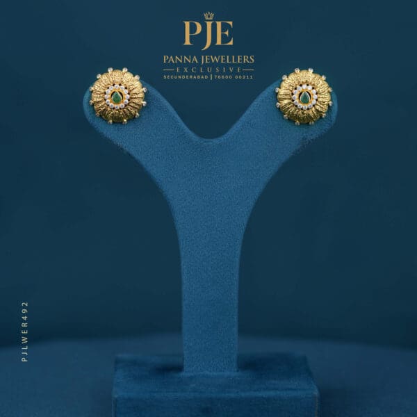 GOLD EARRINGS | 7.69 grams
