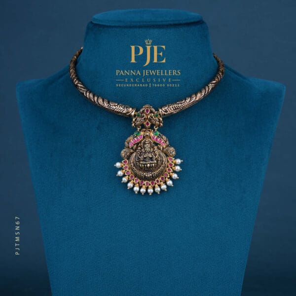 Temple Short Necklace | 24.80 Gram