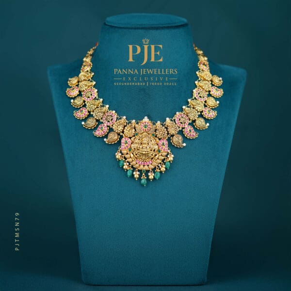 TEMPLE SHORT NECKLACE | 54.64 grams