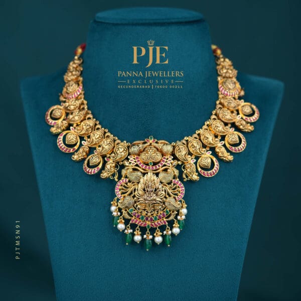 TEMPLE SHORT NECKLACE | 55.31 grams