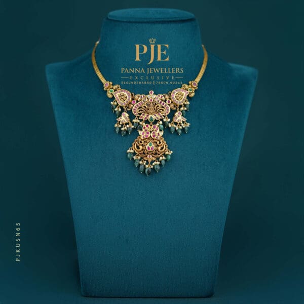 KUNDAN SHORT NECKLACE | 32.72 grams