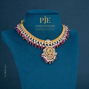 PEARLS SHORT NECKLACE | 21.18 grams