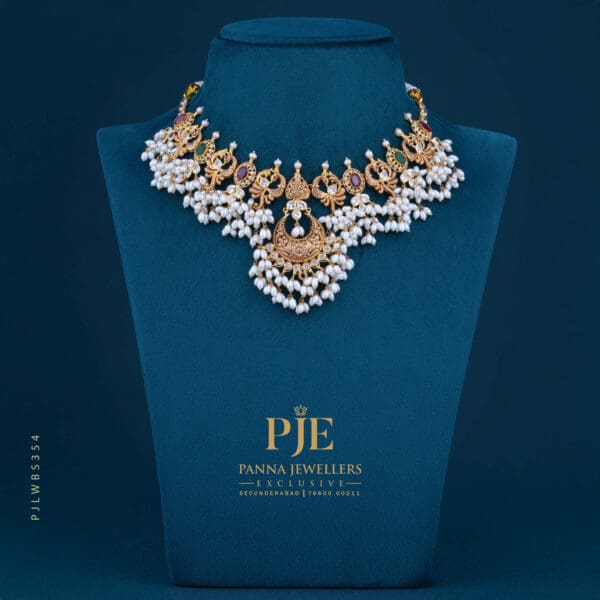 PEARLS SHORT NECKLACE | 28.17 grams
