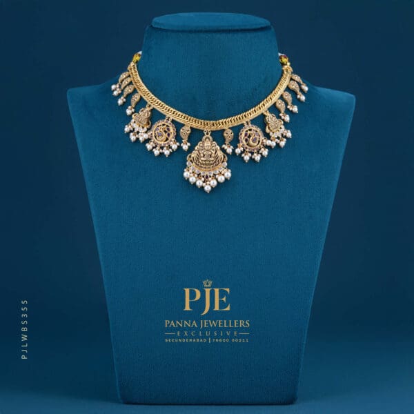 PEARLS SHORT NECKLACE | 22.27 grams