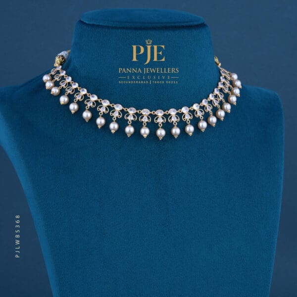 PEARLS SHORT NECKLACE | 6.49 grams