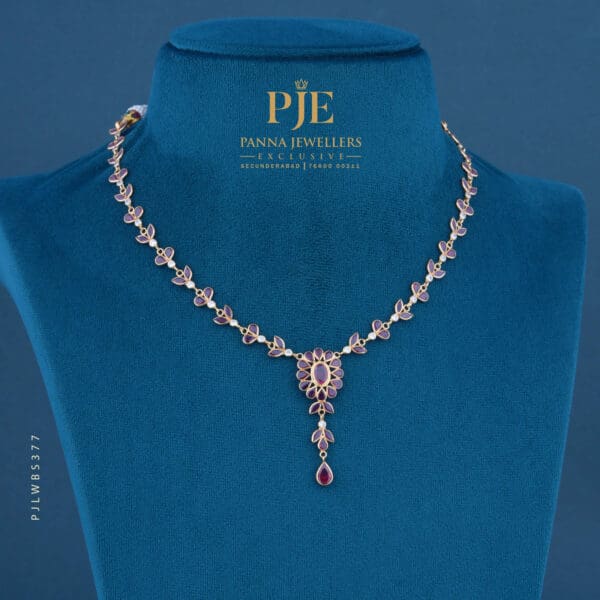 PEARLS SHORT NECKLACE | 4.86 grams