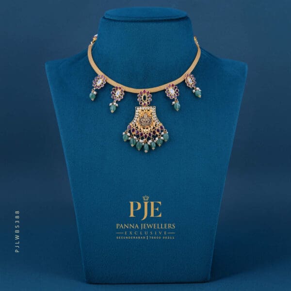 PEARLS SHORT NECKLACE | 16.82 GRAMS