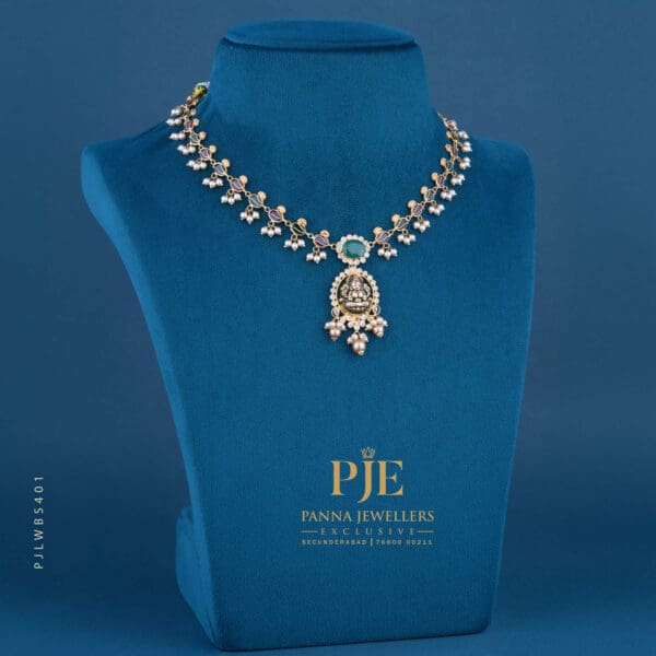 PEARLS SHORT NECKLACE | 11.49 grams