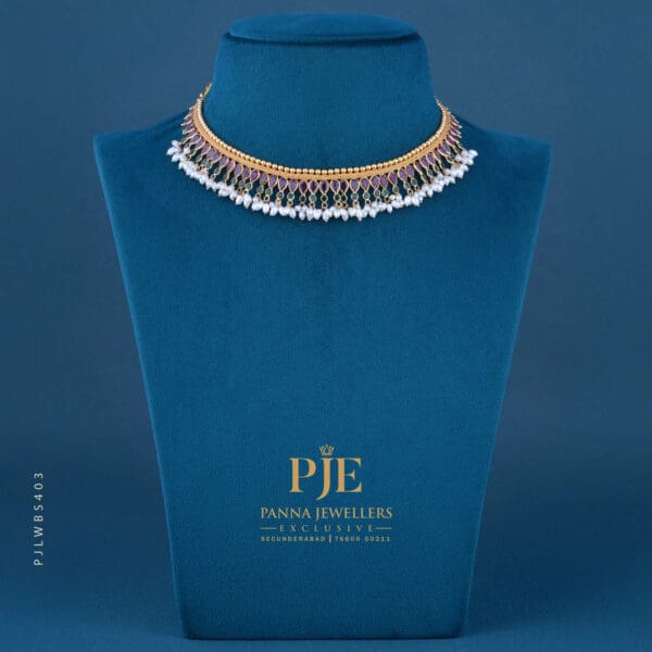 PEARLS SHORT NECKLACE | 18.14 grams