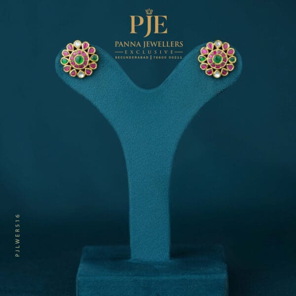GOLD EARRINGS | 6.84 grams