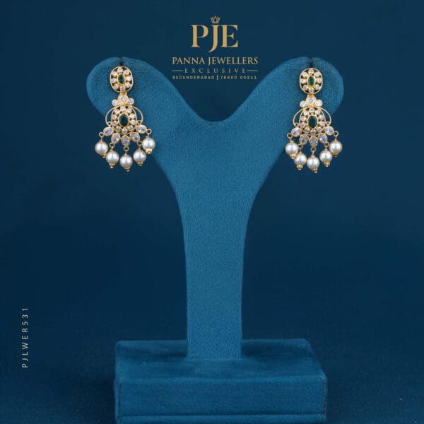 GOLD EARRINGS | 4.97 grams