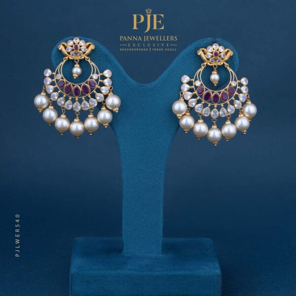GOLD EARRINGS | 8.77 grams