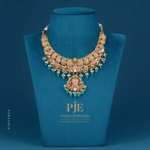 KUNDAN SHORT NECKLACE | 37.71 Gram KUNDAN SHORT NECKLACE | 37.71 Gram