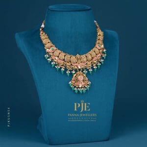 KUNDAN SHORT NECKLACE | 37.71 Gram KUNDAN SHORT NECKLACE | 37.71 Gram